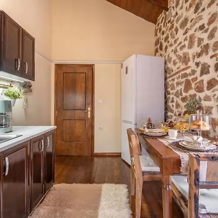 Stirida Stone House Holiday home